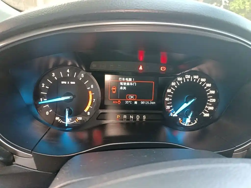 Ford Mondeo — миниатюра 12