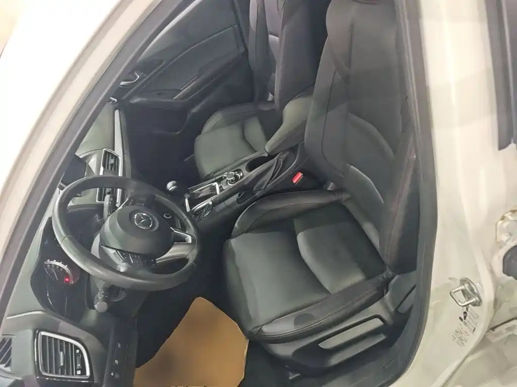 Mazda 3 Axela — миниатюра 15