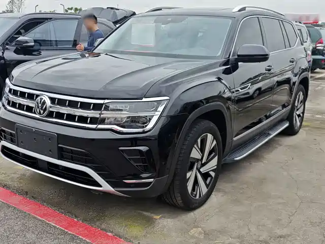 VOLKSWAGEN TOURANG 2023