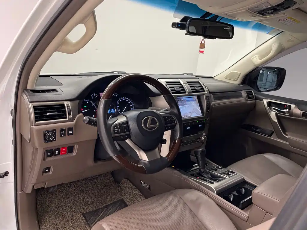 Lexus GX — миниатюра 10