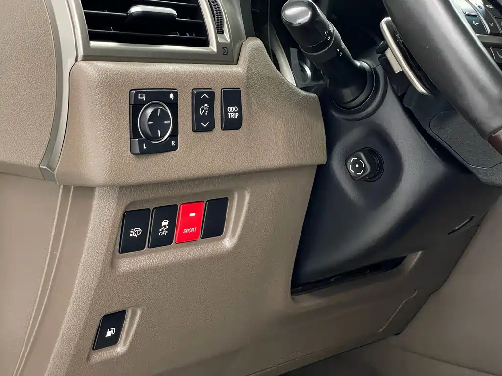 Lexus GX — миниатюра 24