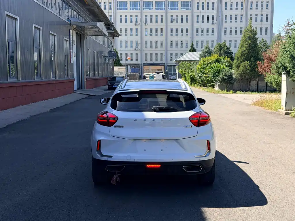 Geely Emgrand GS — миниатюра 6