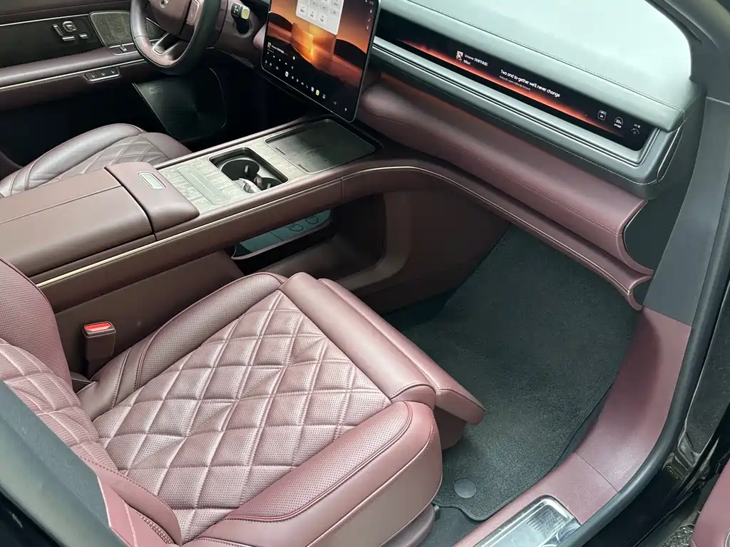 NIO ES8 2026 мест Executive