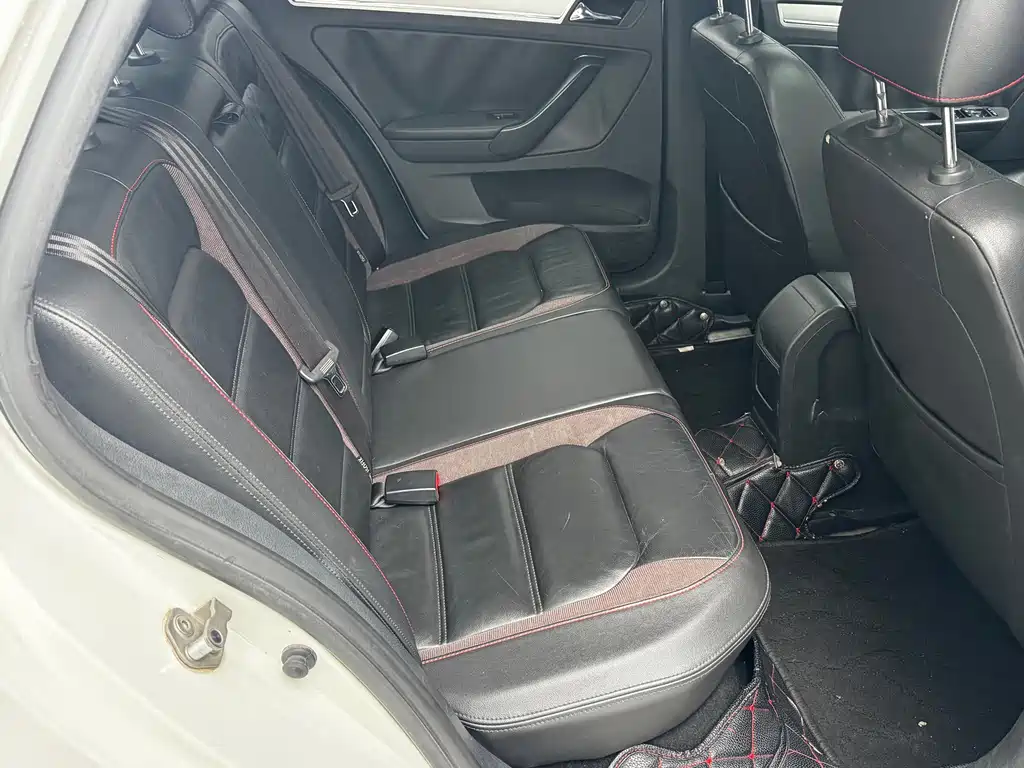 Volkswagen Bora — миниатюра 11