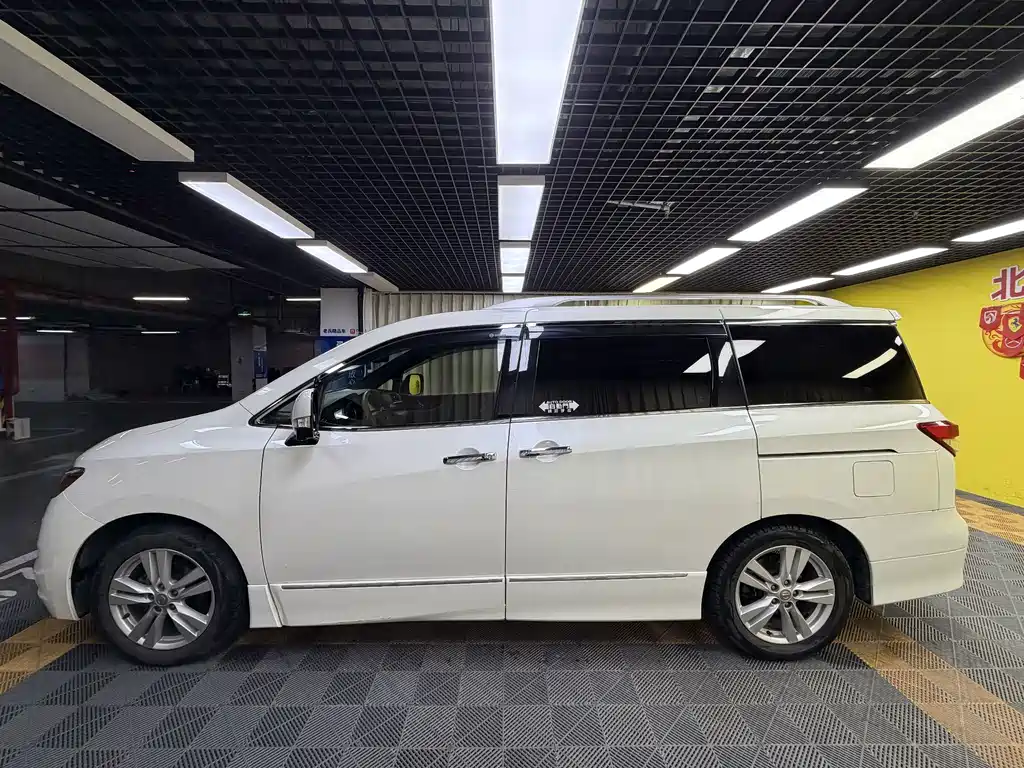 Nissan Quest — миниатюра 11