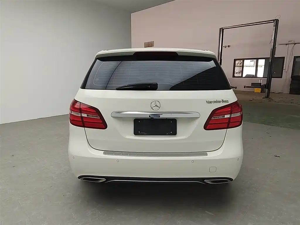 Mercedes-Benz B-Class — миниатюра 7