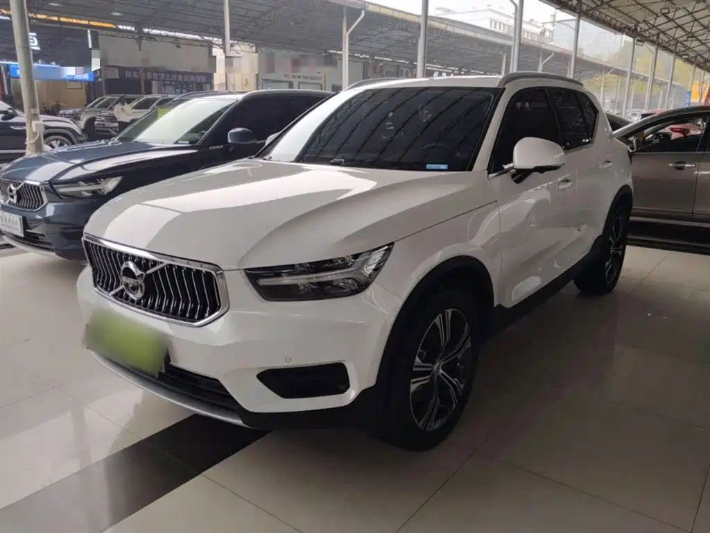 Volvo XC40 2022