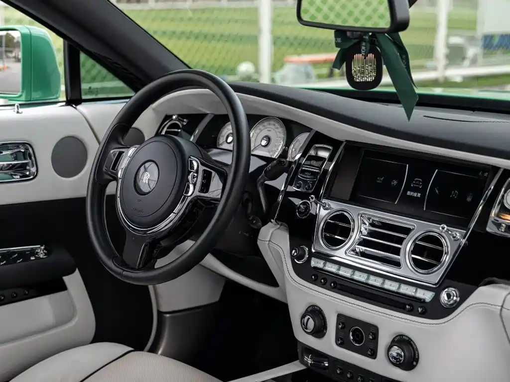 Rolls-Royce Wraith — миниатюра 11