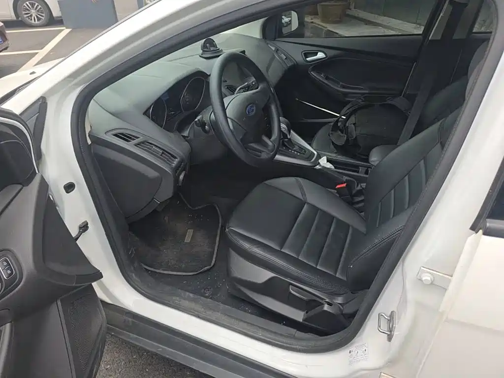 Ford Focus — миниатюра 15