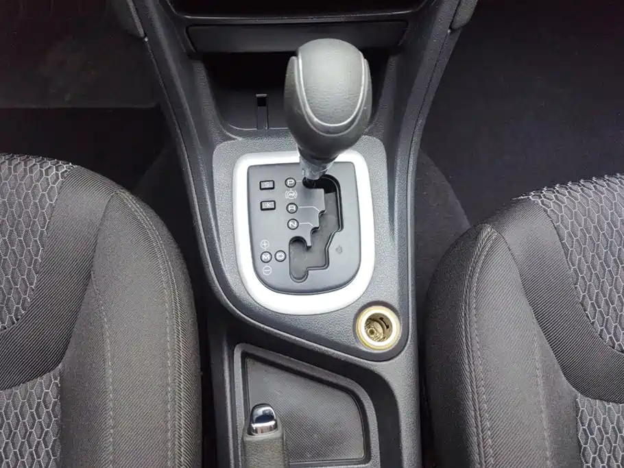 Peugeot 308 — миниатюра 16