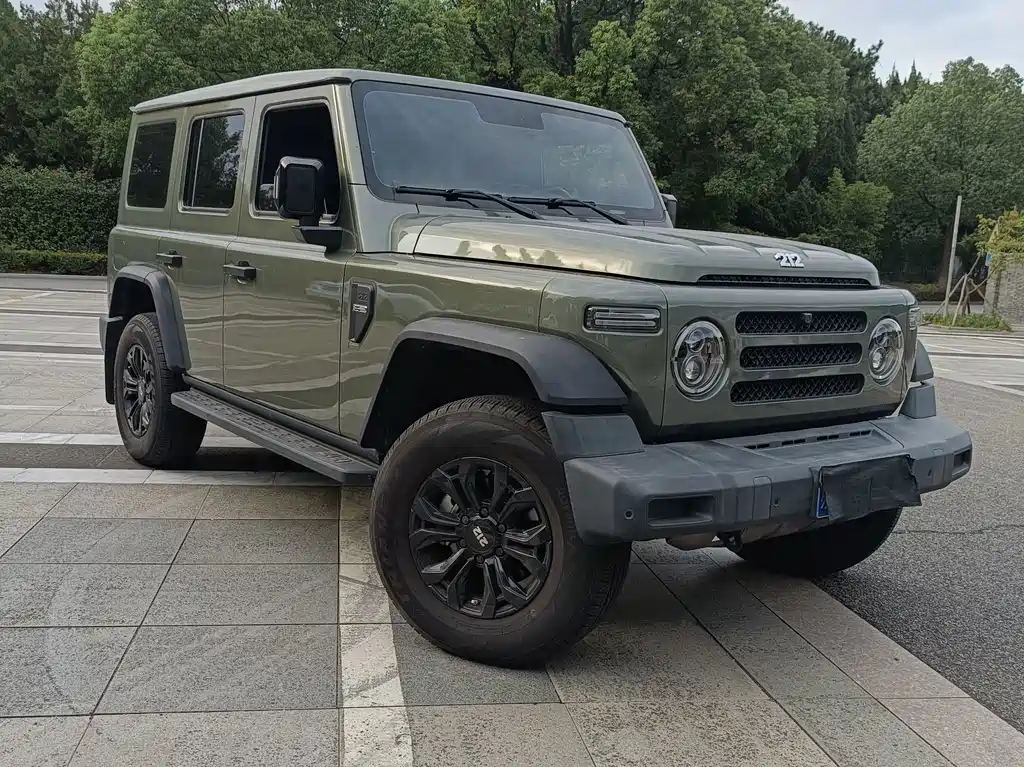 212 212 T01 — миниатюра 2