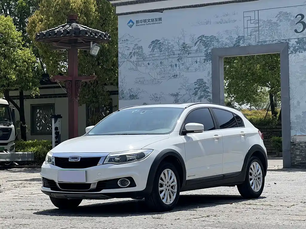 Qoros Qoros 3 2016