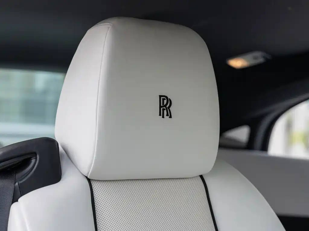 Rolls-Royce Wraith — миниатюра 20