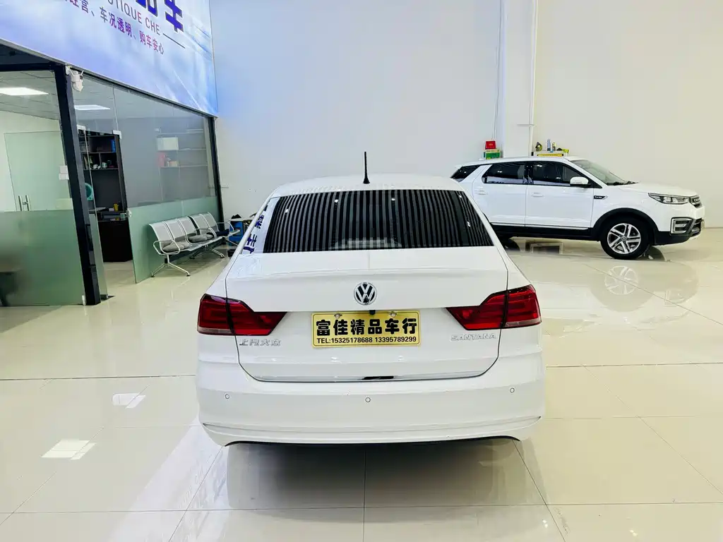 Volkswagen Santana — миниатюра 4