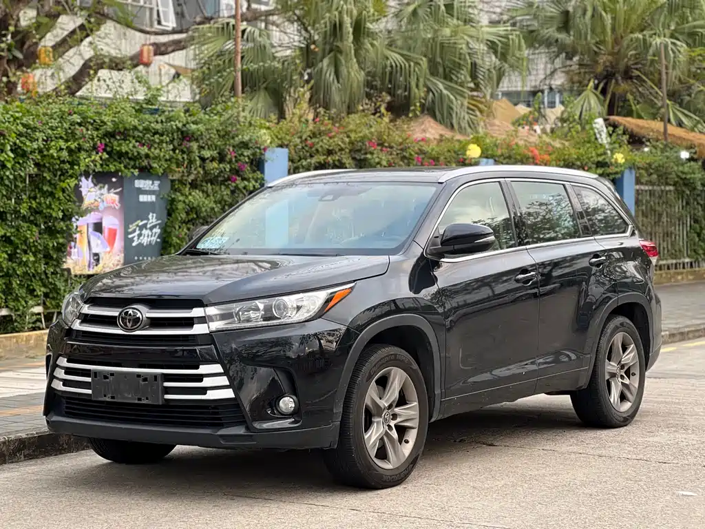 Toyota Highlander 2020