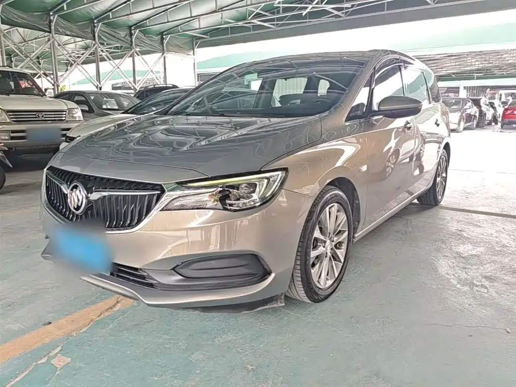 Buick GL6 2019