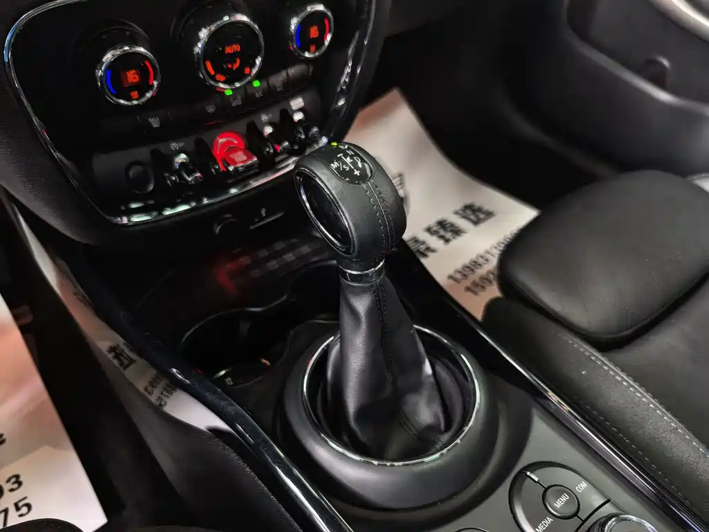 MINI Mini Clubman — миниатюра 16