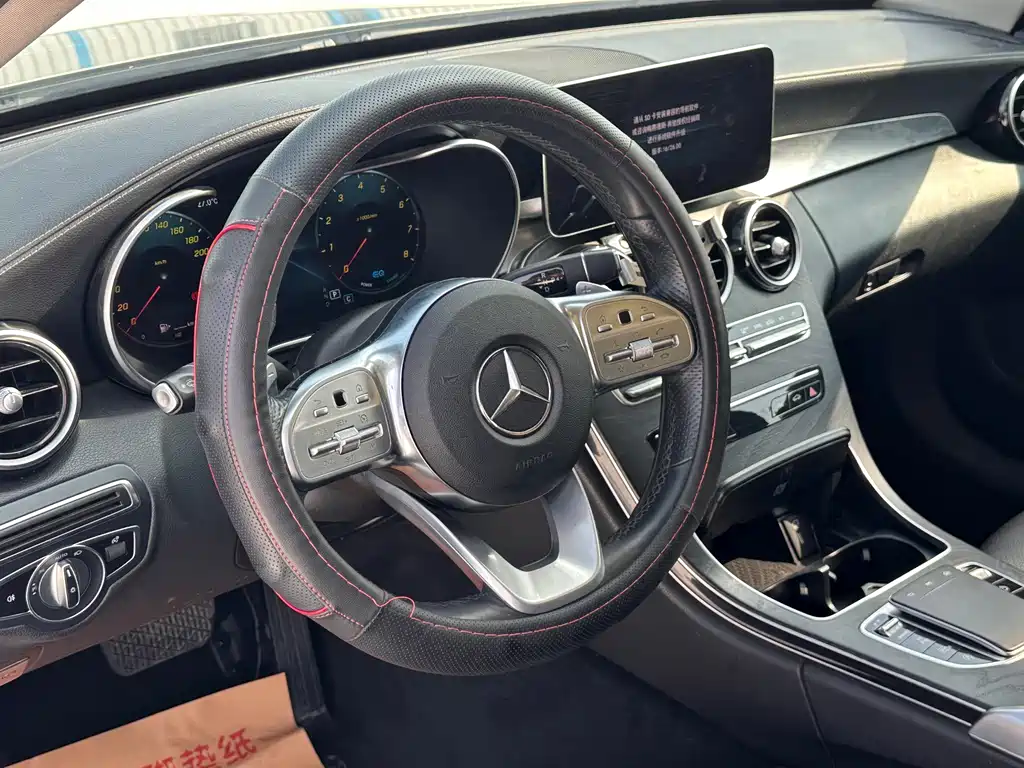 Mercedes-Benz C-Class — миниатюра 4