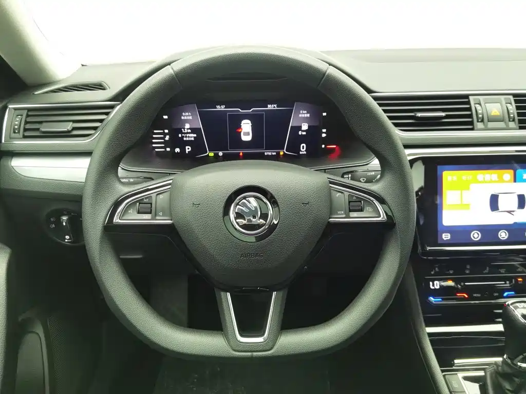 Skoda Superb — миниатюра 11