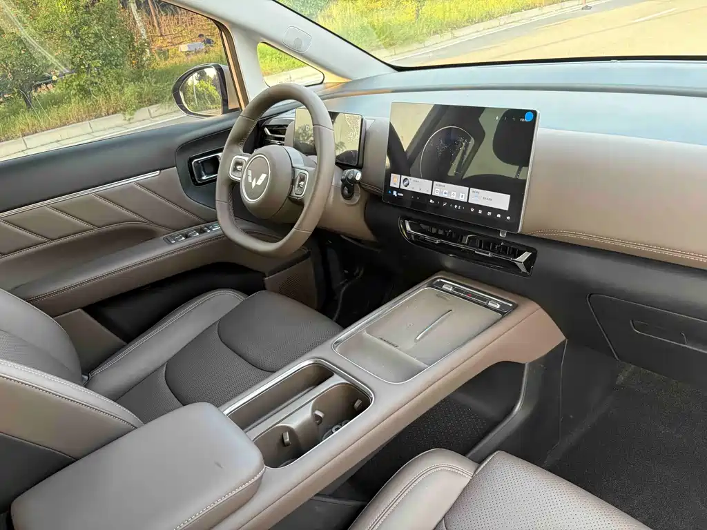 Wuling Xingguang 730 New Energy — миниатюра 10