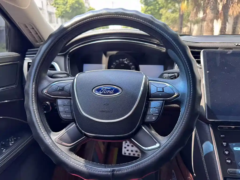 Ford Taurus — миниатюра 12