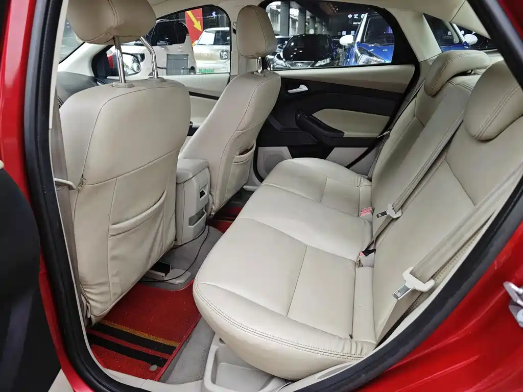 Ford Focus — миниатюра 6
