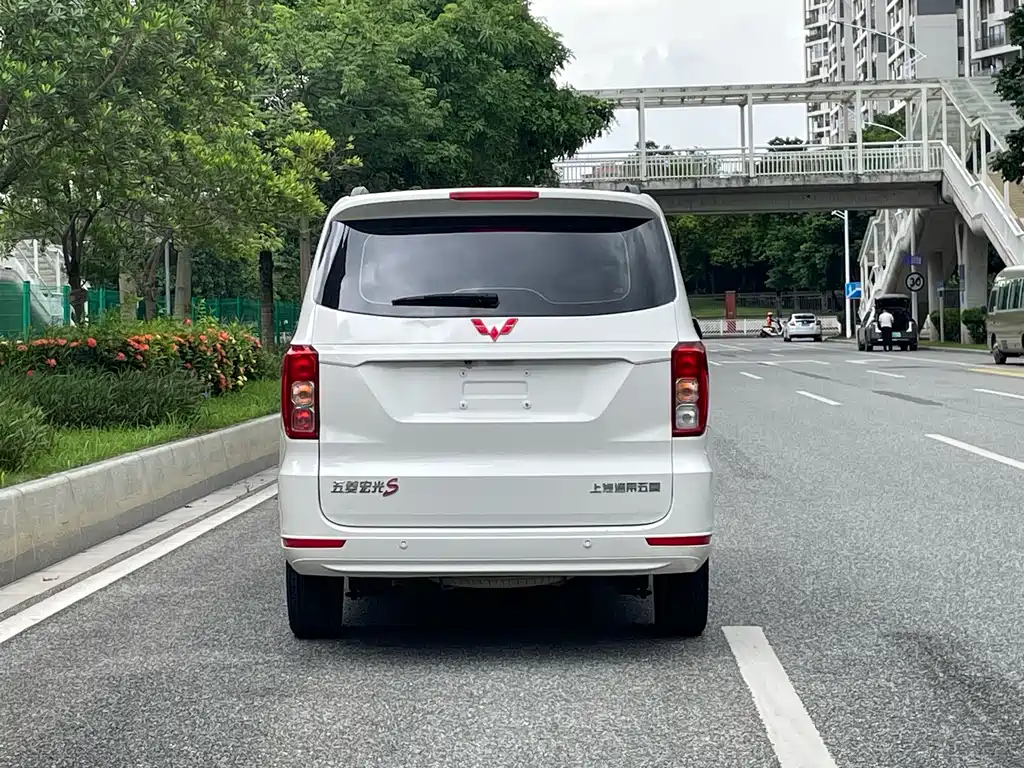 Wuling Hongguang — миниатюра 4
