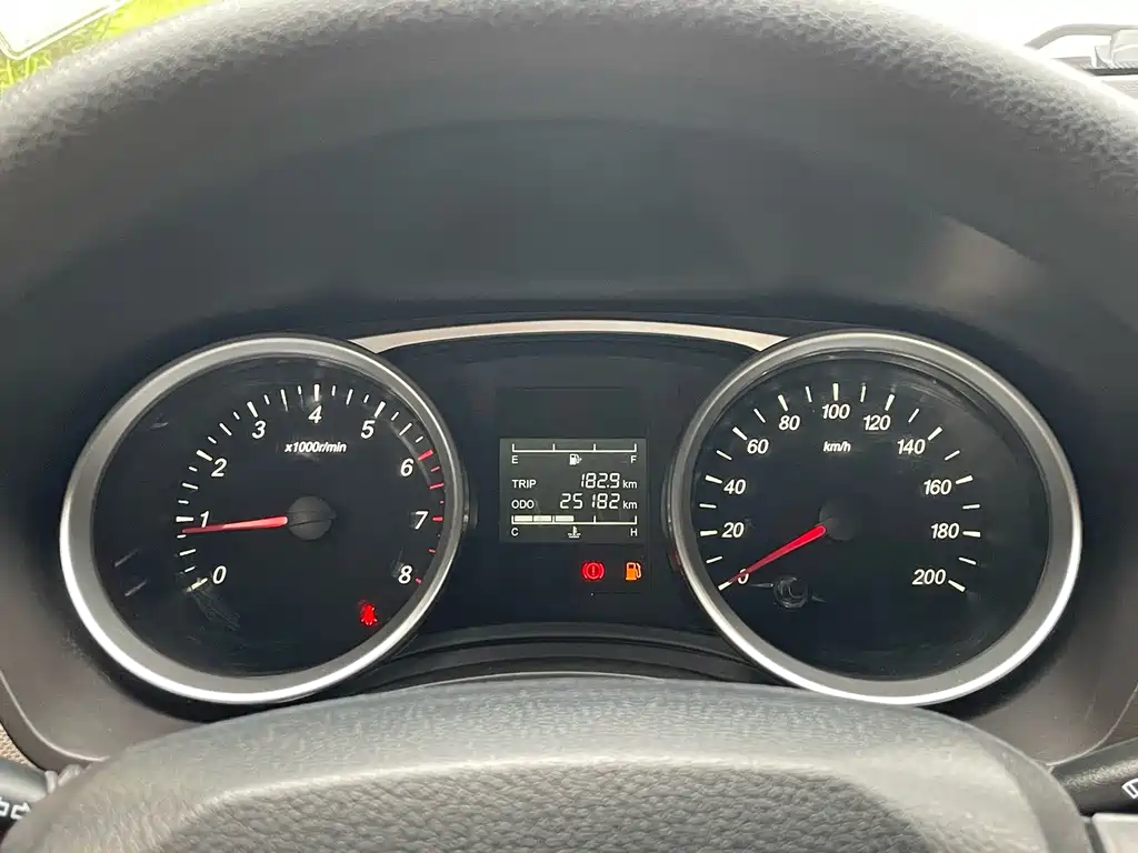Wuling Hongguang — миниатюра 16