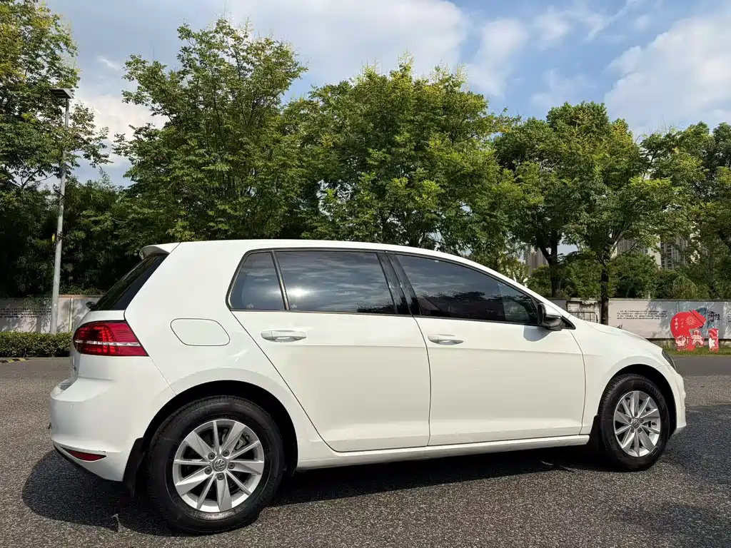 Volkswagen Golf — миниатюра 4