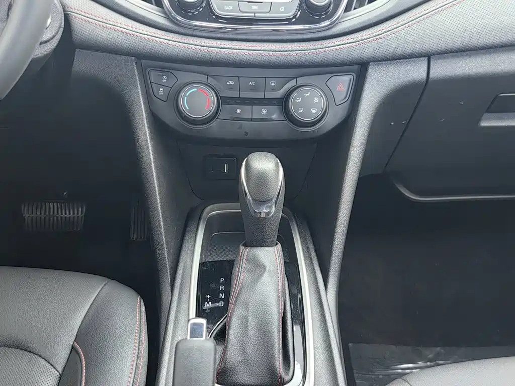 Chevrolet Monza — миниатюра 13