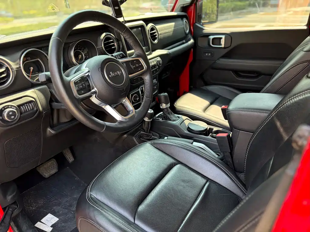 Jeep Wrangler — миниатюра 3