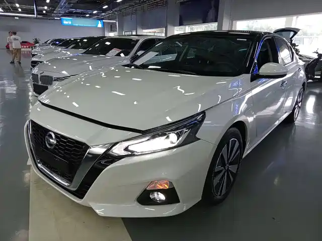 NISSAN TEANA