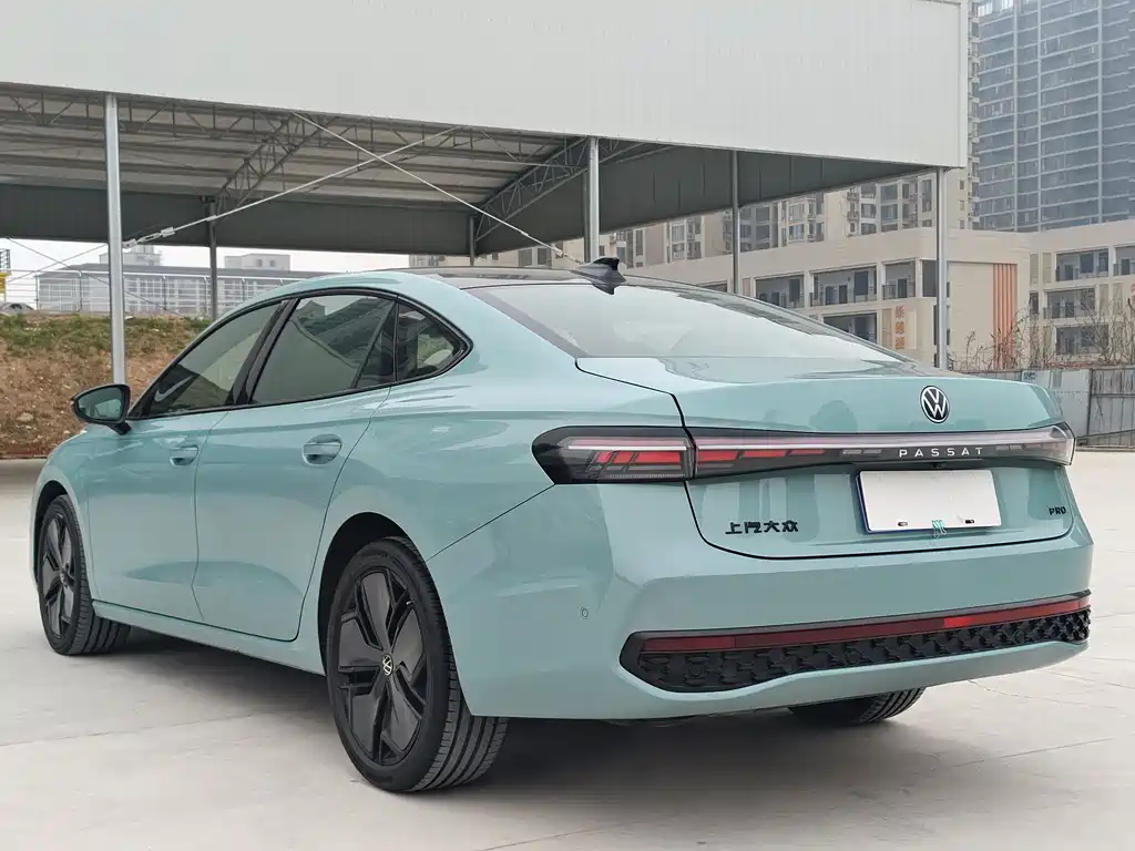 Volkswagen Passat 2025 Pro 380TSI
