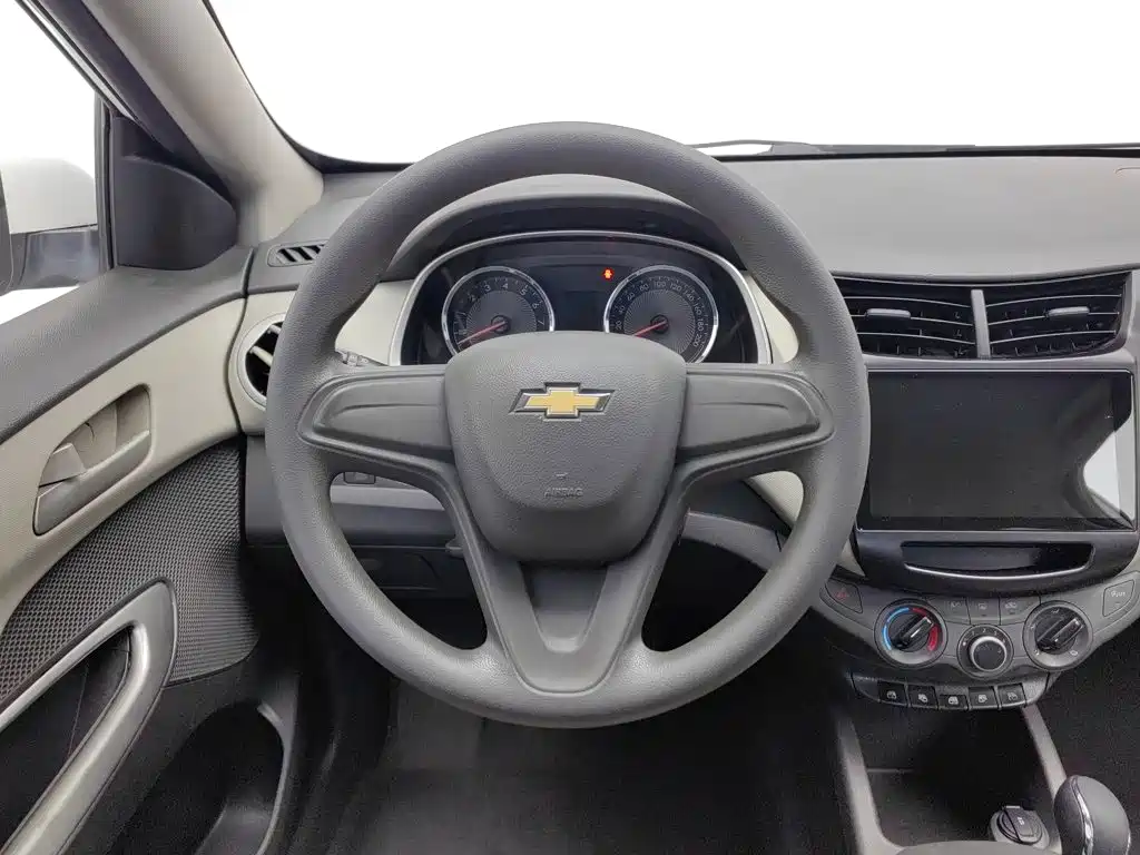 Chevrolet Sail — миниатюра 11
