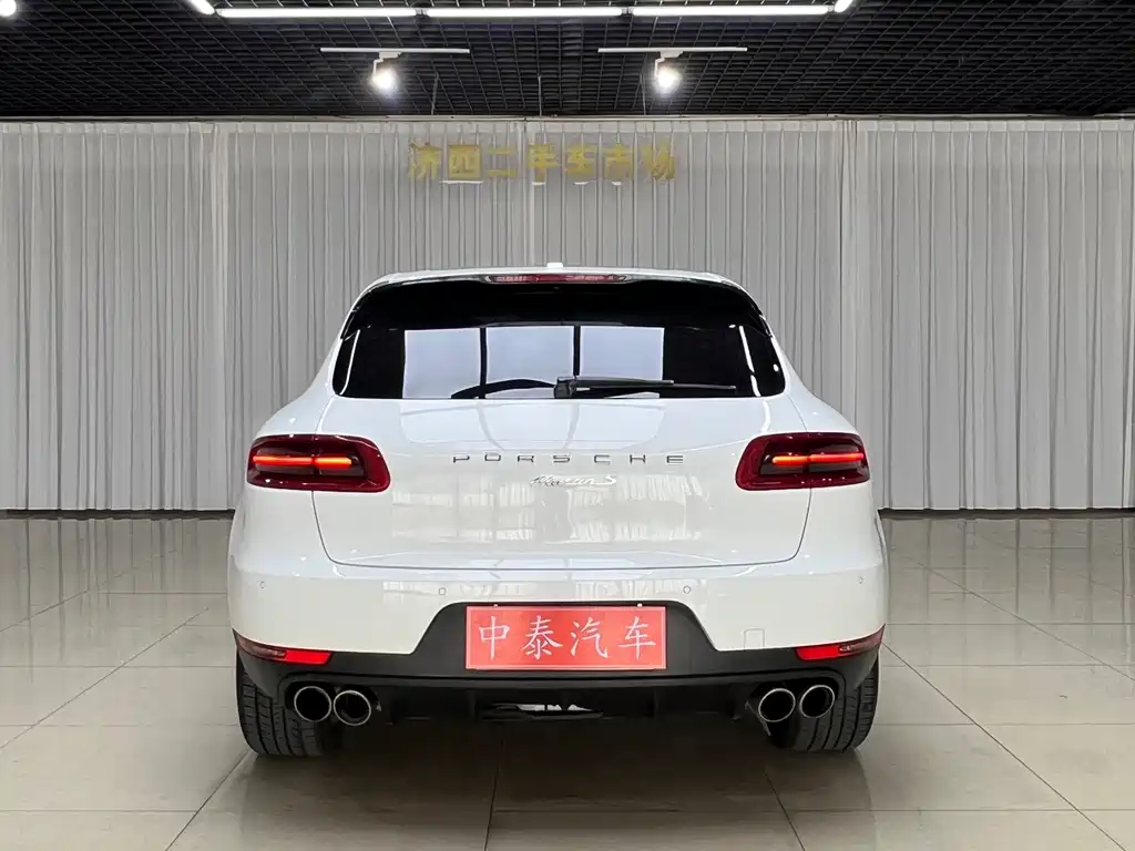 Porsche Macan — миниатюра 5