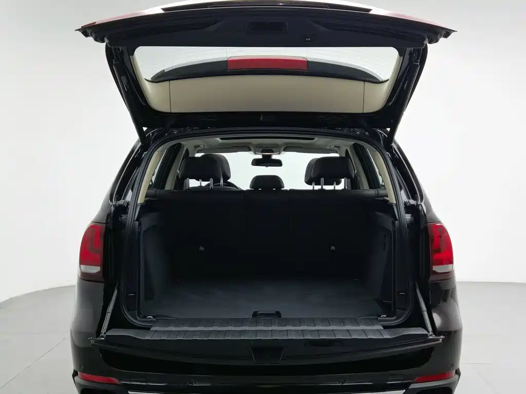 BMW X5 (Import) — миниатюра 16