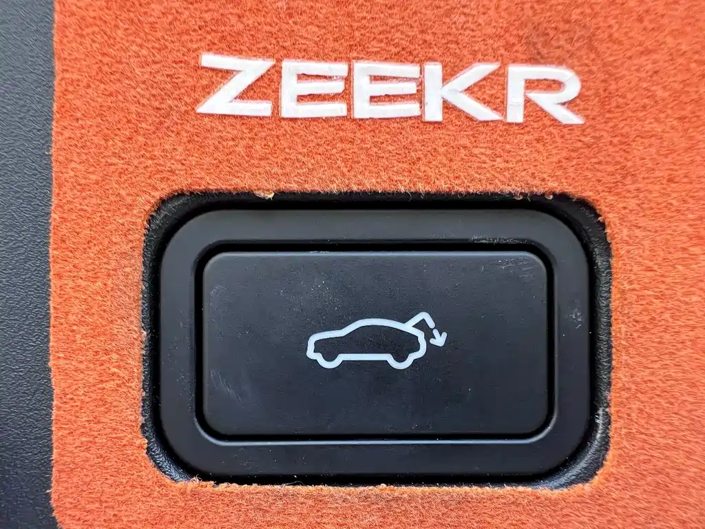 Zeekr 001 — миниатюра 13