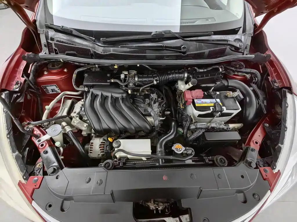 Nissan Tiida — миниатюра 6