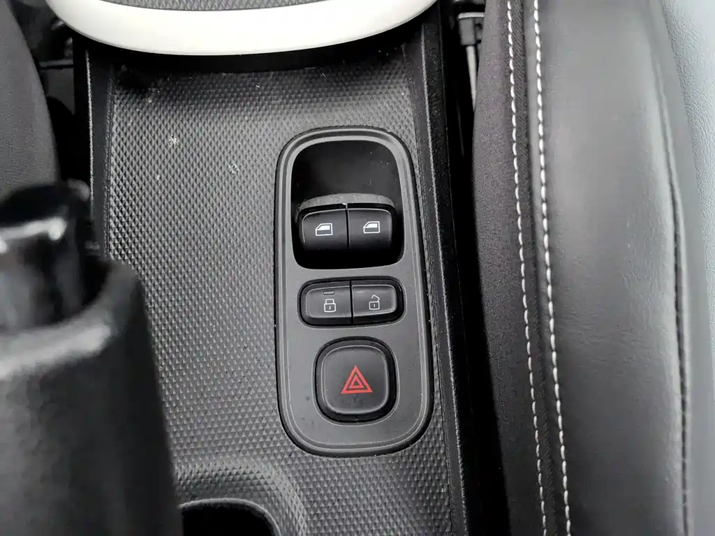 Roewe Clever — миниатюра 9
