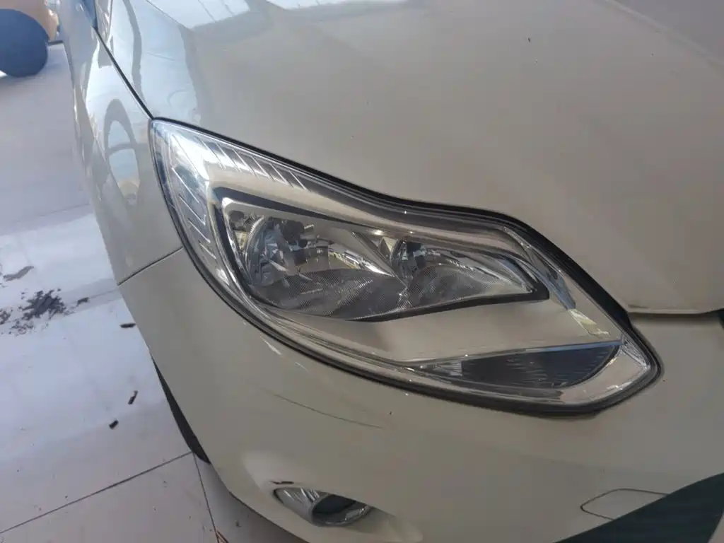 Ford Focus — миниатюра 7