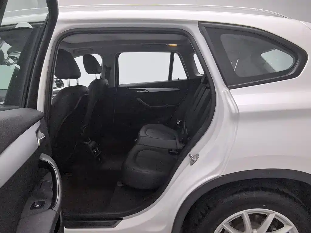 BMW X1 — миниатюра 15
