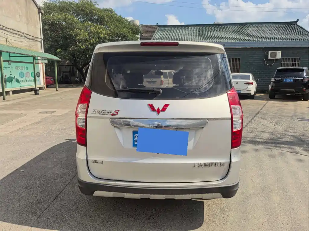 Wuling Hongguang — миниатюра 2