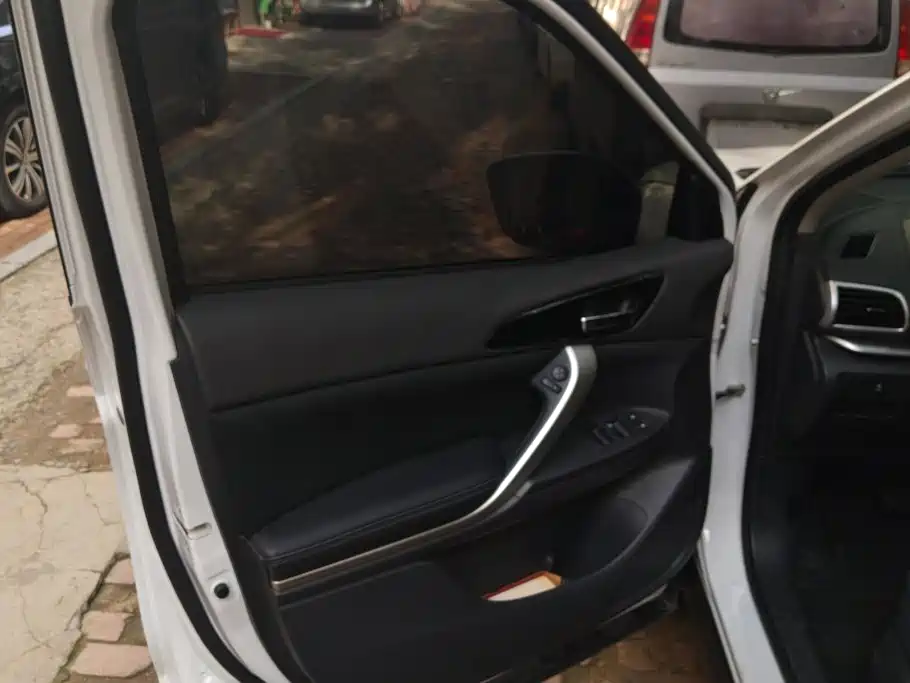 Mitsubishi Eclipse Cross — миниатюра 7