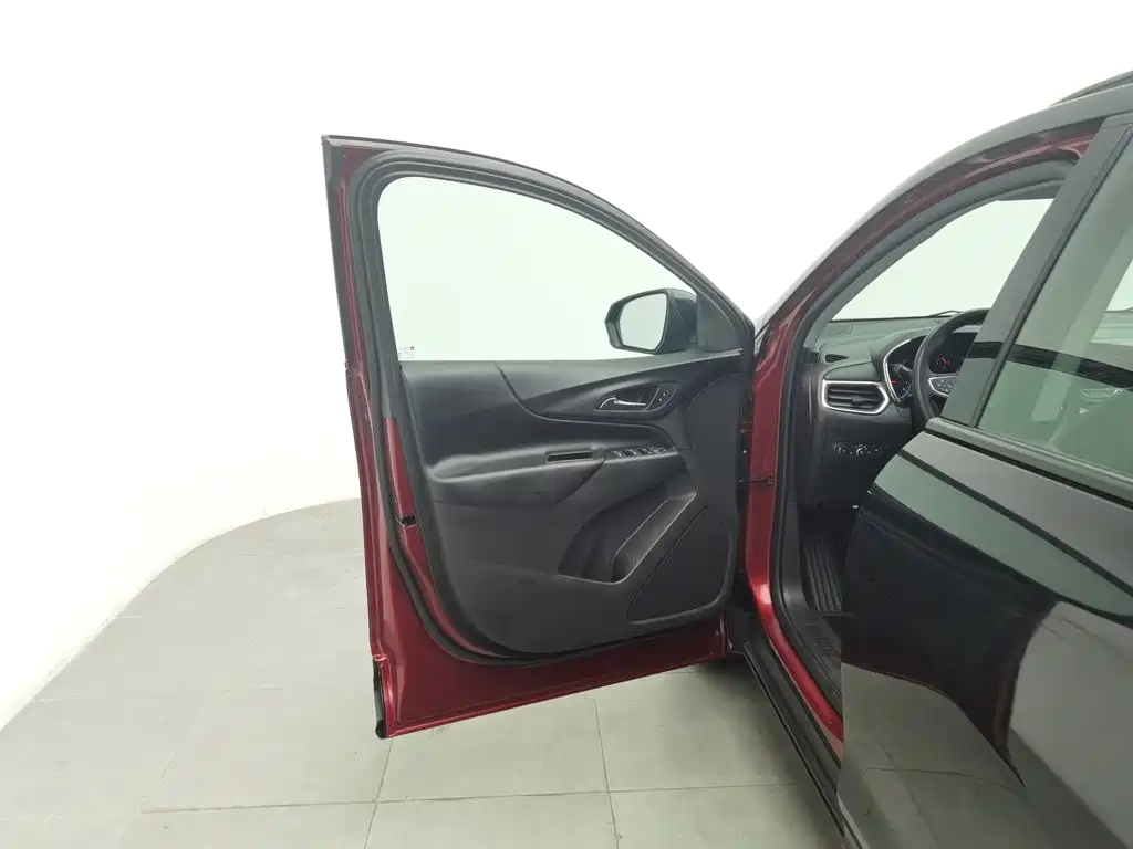 Chevrolet Equinox — миниатюра 8