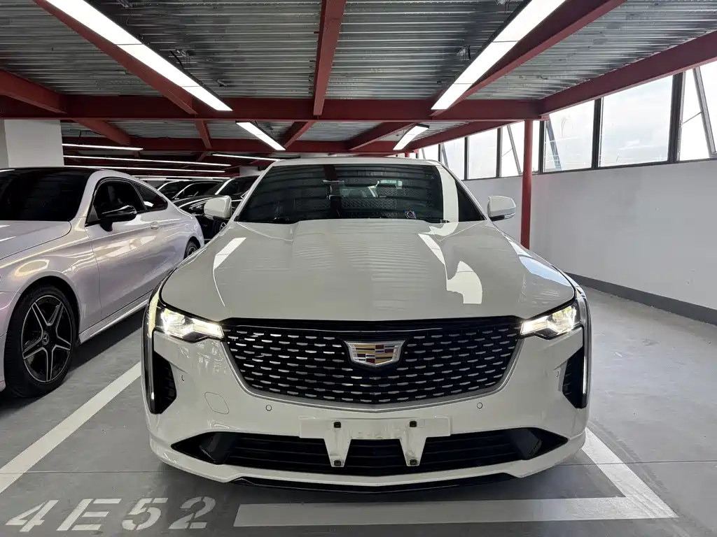 Cadillac CT4 — миниатюра 2