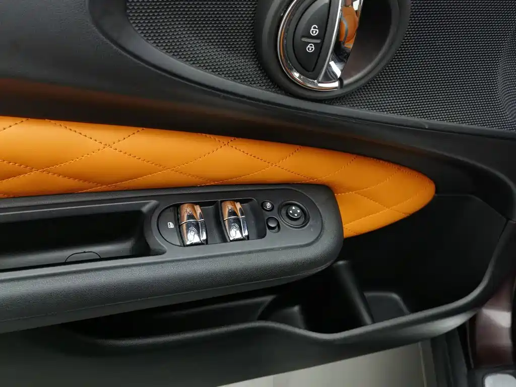 MINI Mini Clubman — миниатюра 9