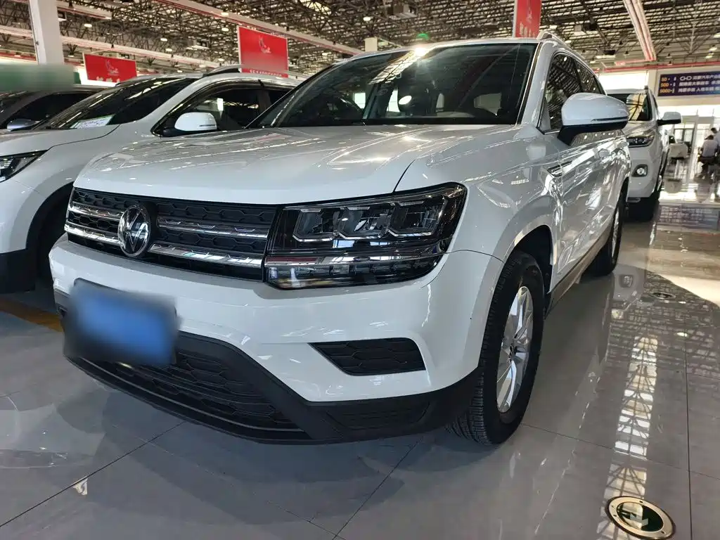 Volkswagen Tharu — миниатюра 2