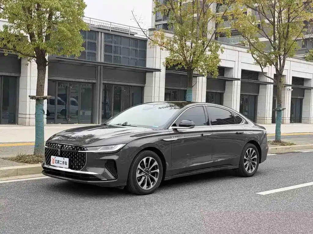 Lincoln Z 2023
