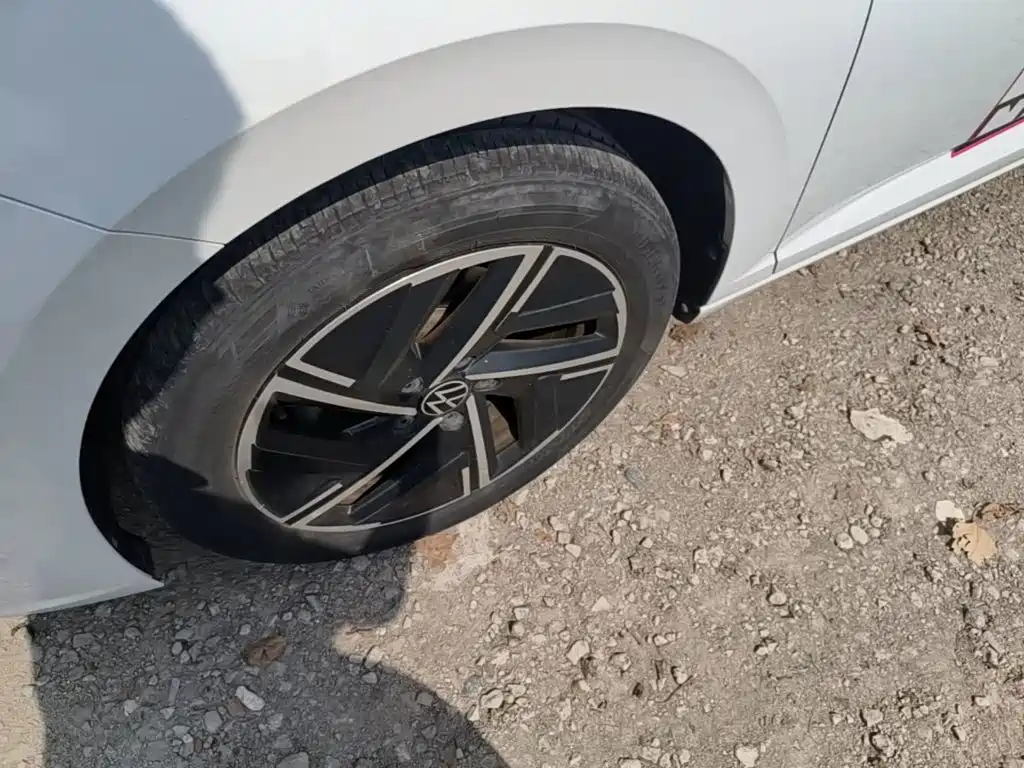 Volkswagen Sagitar — миниатюра 23
