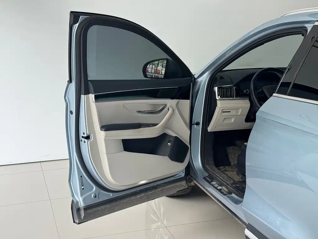 BYD PLUS New Energy — миниатюра 14